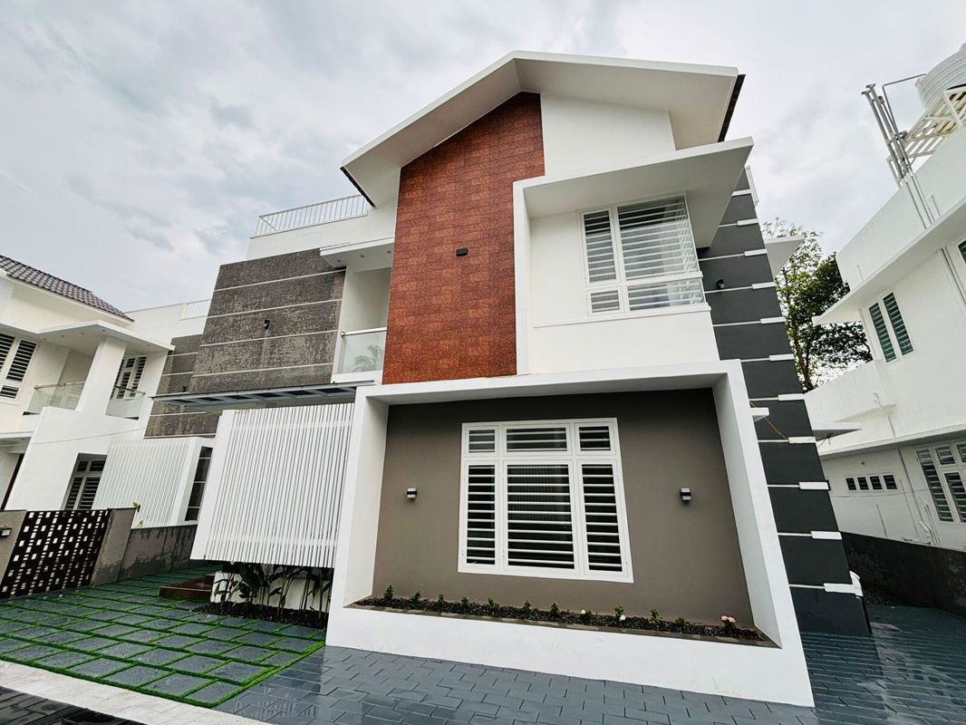 3 BHK + Pooja Room Villa For Sale in Ottapalam