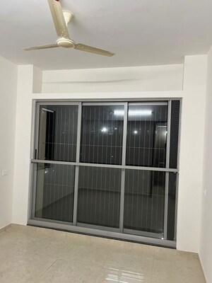 Room in 2 BHK Apartment at Kharadi – for Rent