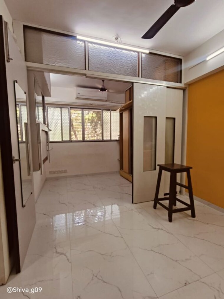 Room, mamata-apartments 1 Bedroom 400 Sq.Ft. Apartment In Prabhadevi Mumbai 10039007