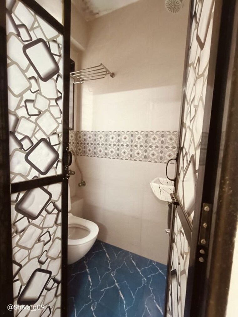 Bathroom, mamata-apartments 1 Bedroom 400 Sq.Ft. Apartment In Prabhadevi Mumbai 10039007