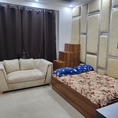 3 BHK + Servant Room Apartment For Rent in Mahagun Mywoods II