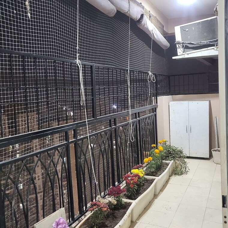 Balcony, mahagun-mywoods-ii 3 Bedroom 1810 Sq.Ft. Apartment In Sector 16c Greater Noida Greater Noida 10039034