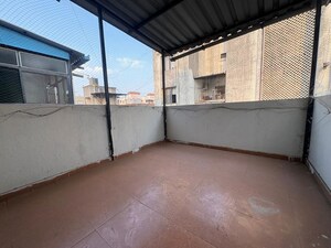 Room in 4 BHK Villa at Oxford Village Condominium, Wanowrie – for Rent