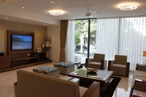 Living Room in 4 BHK Apartment at Senapati Bapat Road – for Sale