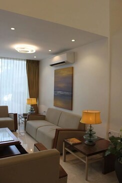 4 BHK + Servant Room Apartment For Sale in Senapati Bapat Road