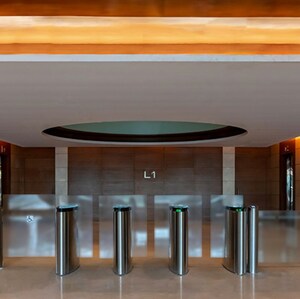 Room in  Office Space at Lodha Excelus, Delisle Road – for Sale