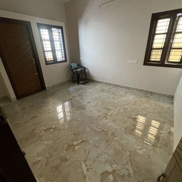 Room in 2 BHK Apartment at Frazer Town – for Rent
