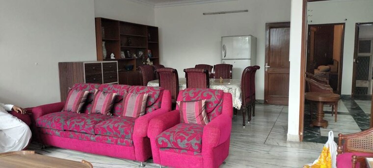 Bedroom, greater kailash i 3 Bedroom 3150 Sq.Ft. Builder Floor In Greater Kailash I Delhi 10039109