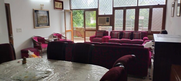 Bedroom, greater kailash i 3 Bedroom 3150 Sq.Ft. Builder Floor In Greater Kailash I Delhi 10039109