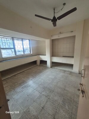 Room in 2 BHK Apartment at Shree Ganesha CHS, Kopar Khairane – for Rent