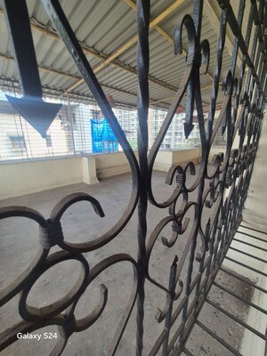 Staircase in 2 BHK Apartment at Shree Ganesha CHS, Kopar Khairane – for Rent