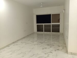Room in 3 BHK Apartment at Raheja Ridgewood, Goregaon East – for Sale