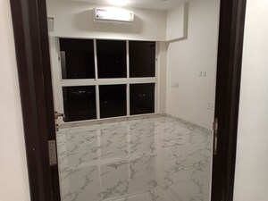 Room in 3 BHK Apartment at Raheja Ridgewood, Goregaon East – for Sale