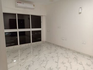 Room in 3 BHK Apartment at Raheja Ridgewood, Goregaon East – for Sale
