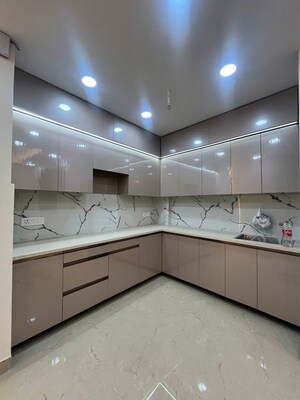 Kitchen in 4 BHK Builder Floor at Palm Residency Chhatarpur, Chattarpur – for Sale