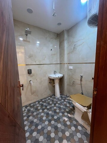 Bedroom in 4 BHK Builder Floor at Palm Residency Chhatarpur, Chattarpur – for Sale