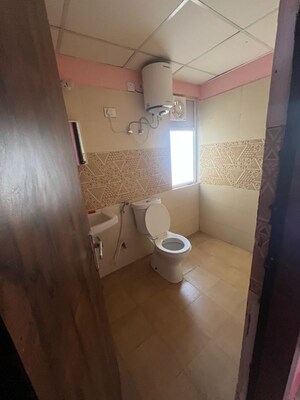 Bathroom in 2 BHK Apartment at Amrapali Golf Homes, Haibatpur – for Rent