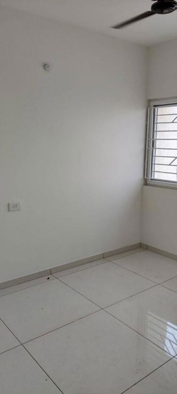 Room in 2 BHK Apartment at Avon Vista, Balewadi – for Rent