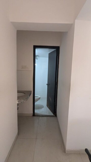 Room in 2 BHK Apartment at Kundan Green Zone, Baner – for Rent