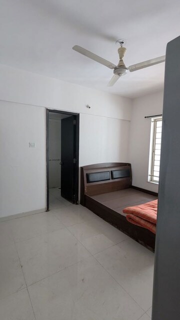 Room in 2 BHK Apartment at Kundan Green Zone, Baner – for Rent