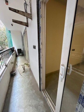 Building Lobby in 4 BHK Builder Floor at Palm Residency Chhatarpur, Chattarpur – for Sale