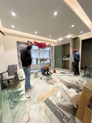 Master Bedroom in 4 BHK Builder Floor at Palm Residency Chhatarpur, Chattarpur – for Sale