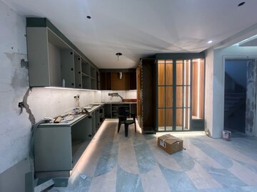 Kitchen in 4 BHK Builder Floor at Palm Residency Chhatarpur, Chattarpur – for Sale