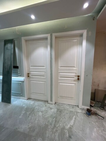 Building Lobby in 4 BHK Builder Floor at Palm Residency Chhatarpur, Chattarpur – for Sale