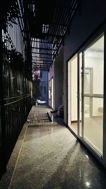 Building Lobby in 3 BHK Builder Floor at Palam Vihar – for Rent