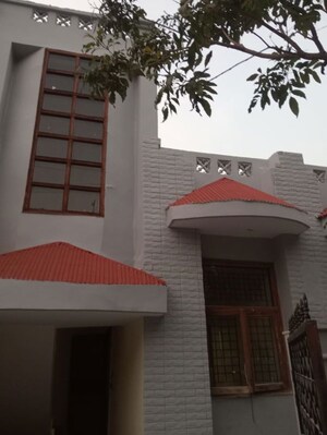 2 BHK Independent House For Rent in Mu 1 Greater Noida