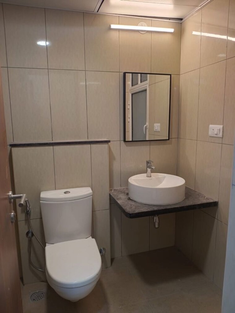 Bathroom, prestige-waterford 3 Bedroom 1750 Sq.Ft. Apartment In Whitefield Bangalore 10039609