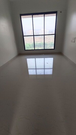 Room in 1 BHK Apartment at K Raheja Raheja Residency, Malad East – for Rent