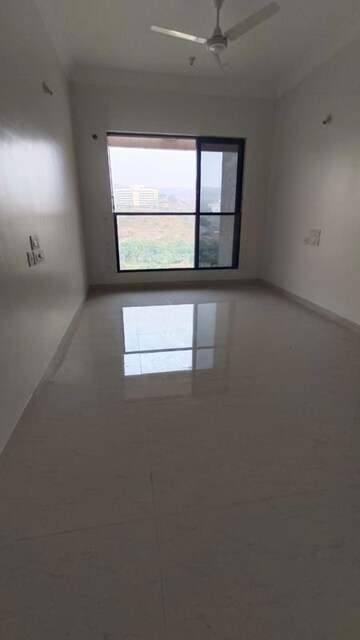 Room in 1 BHK Apartment at K Raheja Raheja Residency, Malad East – for Rent