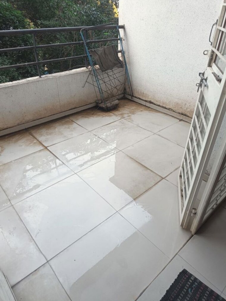 Balcony, vallabh nagar 2 Bedroom 800 Sq.Ft. Apartment In Vallabh Nagar Pune 10039705