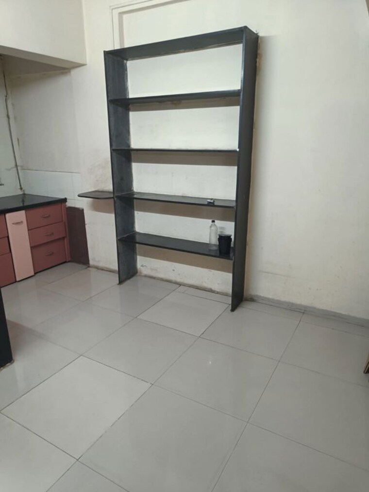 Room, vallabh nagar 2 Bedroom 800 Sq.Ft. Apartment In Vallabh Nagar Pune 10039705
