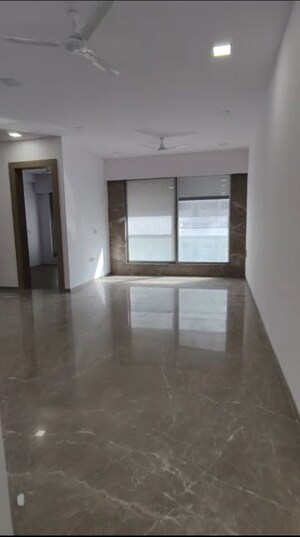 3 BHK Apartment For Rent in Laxmi Raajvilas Malad, Malad West