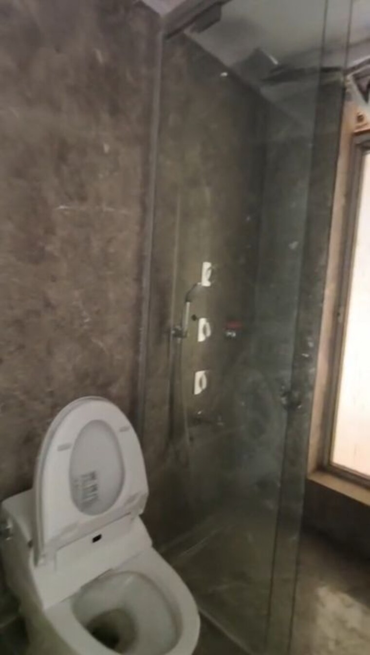 Bathroom, laxmi-raajvilas-malad 3 Bedroom 1238 Sq.Ft. Apartment In Malad West Mumbai 10039714