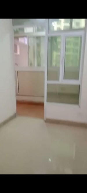 Room in 2.5 BHK Apartment at Bulland Elevates, Sector 16c Greater Noida – for Rent