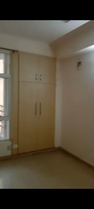 Bathroom in 2.5 BHK Apartment at Bulland Elevates, Sector 16c Greater Noida – for Rent