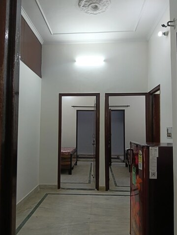 Room in 2 BHK Independent House at Sector 14 – for Rent