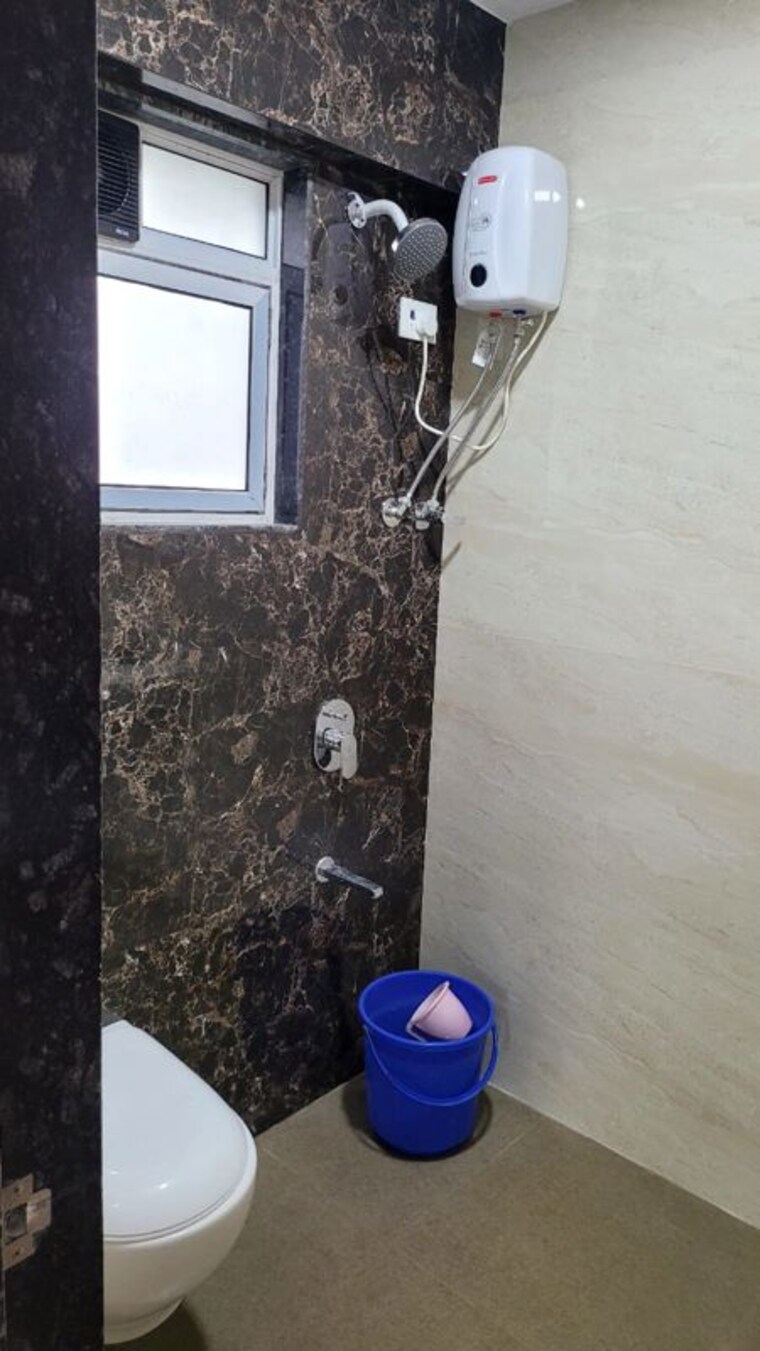Bathroom, chunabhatti 2 Bedroom 650 Sq.Ft. Apartment In Chunabhatti Mumbai 10039792