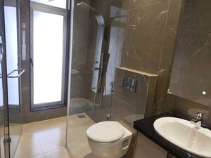 Bathroom in 3 BHK Apartment at Sobhaniye Riddhi Siddhi Apartment, Matunga East – for Sale