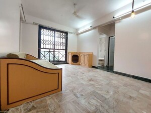 Room in 2 BHK Apartment at Lodha Splendora River View, Ghodbunder Road – for Rent