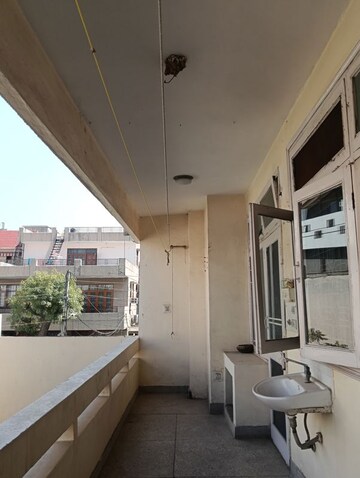 Kitchen in 3 BHK Builder Floor at Sector 14 – for Rent