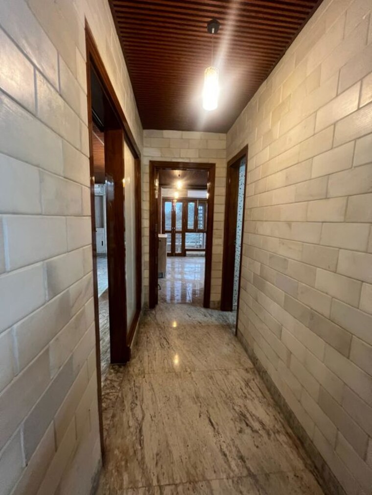 undefined, sukhdev vihar 4 Bedroom 2700 Sq.Ft. Builder Floor In Sukhdev Vihar Delhi 10040003