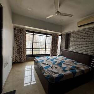 Bedroom in 2 BHK Apartment at Goregaon East – for Rent