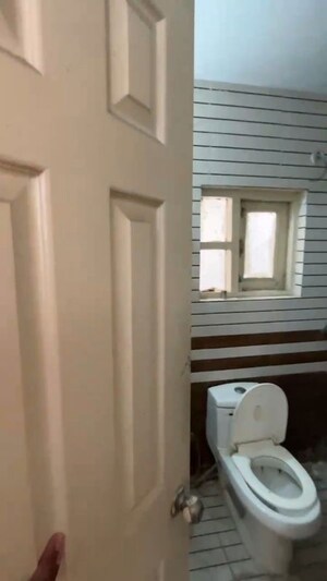 Building Lobby in 3 BHK Builder Floor at TDI The Grand Retreat, Sector 88 – for Rent