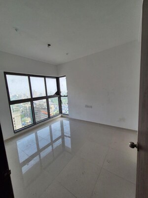 Room in 1 BHK Apartment at Godrej Nest Kandivali, Kandivali East – for Rent