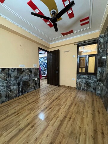 Bedroom in 1 BHK Builder Floor at Chattarpur – for Rent