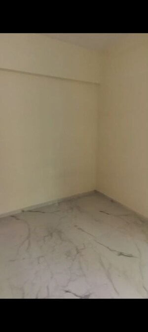 Room in 1 BHK Apartment at Kurla East – for Rent